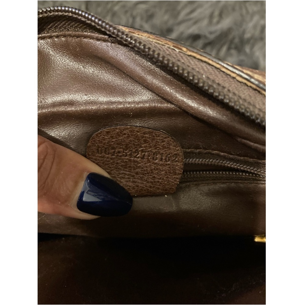Authentic Pre-loved Vintage Gucci Crossbody Bag - Picture 5 of 14